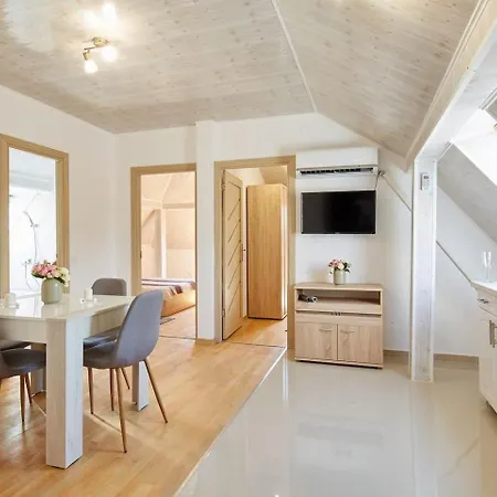 Two Bedroom By Squashtech - 4